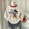 Camiseta de manga larga para niña, nuevo modelo primavera y otoño 2026, camiseta básica a rayas estilo coreano para niños, top holgado para niñas