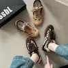 Zapatillas de entrenamiento alemanas Melard con estampado de leopardo para mujer, patchwork retro de gamuza, suela suave, ligeras, versátiles, con cordones, zapatillas casuales