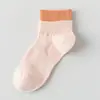 Meias 100% Algodão para Mulheres, Meias de Cano Médio para Primavera e Verão, Absorventes de Suor, Antiodor, Antipelos, Meias Esportivas Fitness Color Block Dopamina