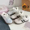 Sapatos Brancos Estilo Alemão Versão Coreana INS 2026 Com Pelúcia Calçados de Plataforma para Estudante Feminina Esportivos Corrida Casuais Estilo de Rua BE-8031M
