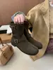 Botines retro de ante con punta dividida, estilo coreano, de tacón bajo, versátiles para el trabajo y el uso diario, botines cortos de moda para mujer, corte ajustado, color nude