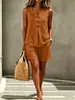 Conjunto de Roupa Feminina 2026 Estilo Novo Casual Cruzado Europeu e Americano com Botões, Decote V, Babados, Sem Mangas, Top e Shorts