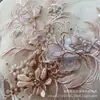 Vestido de Noche de Organza Marrón y Blanco con Apliques Tridimensionales Bordado de Encaje Lentejuelas