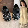 Zapatos de vestir para niños 2026 Otoño Nuevo Estilo Niñas Lazo Suela Suave Antideslizantes Niños Pequeños y Medianos Zapatos Pequeños de Cuero Zapatos de Actuación