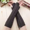 Versión coreana de guantes de lana de punto de medio dedo largos para otoño e invierno para mujer, lindos, cálidos, de dedos abiertos, mangas trenzadas, venta al por mayor
