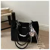 Bolsa Feminina Moda Transfronteiriça 2026 Novo Estilo Versátil para o Dia a Dia com Toque de Alta Qualidade, Corrente de Pérolas, Grande Capacidade, Bolsa de Ombro Tote Casual