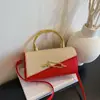 Bolso de Mano de Gran Capacidad Transfronterizo, Elegante Bolso Pequeño Cuadrado para el Hombro, Nuevo Modelo 2026, Bolso Caja de Viaje con Parches de PU de Lujo Ligero