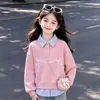 Estilo Coreano Versátil Moderno Bloque de Color Rayas Patchwork Cuello Polo Falso Dos Piezas Top Conjunto de Pantalones Vaqueros Estilo Coreano