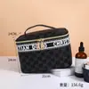 Nova Bolsa de Cosméticos Portátil Coreana Dividida Bolsa de Armazenamento Feminina Grande Capacidade Portátil de Viagem Bolsa de Cosméticos de Alto Padrão Venda por Atacado
