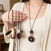 Colar Longo com Pingente Marrom Vintage para Mulheres 2026 Nova Corrente de Suéter de Verão Acessório de Decoração para Roupas