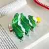 Joyería Duowei, lindo clip navideño con diseño de tiburón que combina con todo, clip con ambiente festivo, accesorios navideños para el cabello.
