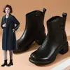 Botines de Piel Suave con Tacón Grueso para Mujer Otoño Invierno Botas Adelgazantes 2026 Nuevos Botines Chelsea de Media Caña Botas Martin de Tacón Medio con Terciopelo