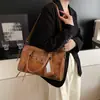 Bolso Grande de Mujer Moderno y Elegante, Bolso de Motocicleta de Nuevo Diseño, Moderno y Único, Bolso Versátil de Hombro y Cruzado