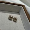 Pendientes Pequeños de Perla Cubo de Azúcar, Estilo Lujo Ligero, Nuevos Pendientes Populares Otoño e Invierno, Lujo Ligero, Gama Alta, Pendientes Elegantes y Atmosféricos