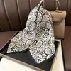 Lenço Quadrado 70cm para Mulheres, Lenço Quadrado Dupla Face Estampa de Leopardo em Seda Falsa, Lenço Quadrado de Moda Luxuosa de Primavera, Xale Versátil