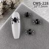 Joyería para decoración de uñas con diamantes 2024, nuevo estilo retro oscuro de Halloween, personalidad de araña, accesorios de aleación de calavera para uñas