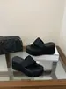 Sandálias Femininas de Dedão para Aumento de Altura em 8cm, Novo Estilo Verão 2026, Sensação de Luxo, Leves, Chinelos de Praia Retrô