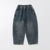 Pantalones casuales versátiles de corte holgado para niños, nuevos para primavera y otoño, personalizados por el fabricante, jeans rectos casuales retro para niños, modernos