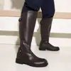 Botas de montaria femininas leves, cor sólida, estilo bota, tamanhos 38-48, botas altas de tamanho grande para exportação transfronteiriça europeia e americana, salto médio, bico redondo, sola grossa, antiderrapante