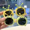 Óculos Polarizados de Desenho Animado Caterpillar para Crianças Óculos de Sol Fofos para Fotos e Brincadeiras Flor Estudante Formiga Óculos de Sol de Silicone Fofos