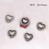 Acessórios de Nail Art em Liga Desenho Animado Urso Rosto Sorridente Coração Torto Diamante Textura Tridimensional Retrô Decoração de Unha Fabricante Entrega Direta