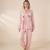 Novo Conjunto de Pijama Japonês de Algodão Puro para Primavera e Outono, Conjunto de Roupa de Casa com Bordado em Gaze de Algodão de Camada Dupla, Gola V, Manga Longa e Calça Longa