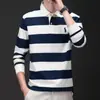 Camiseta Polo de Hombre de Manga Larga Primavera y Otoño Nueva Rayada Solapa Bordada Top Camisa Base Casual Holgada a la Moda