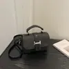 Otoño Nuevo Estilo Moda Versátil Bolso Cuadrado Pequeño Bolso con Textura de Nicho Bolso de Mujer Elegante Bolso Cruzado de un Solo Hombro de Celebridad de Internet Moderno