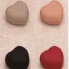 Broche magnético anti-exposición en forma de corazón para blusas escotadas, broche oculto sin costura, botón invisible, broche de presión para puño