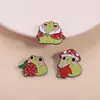 Broche Metálico con Forma de Rana de Dibujos Animados con Motivos de Animales de Fresa y Hongo, Accesorio de Pin Decorativo, Rana de Dibujos Animados