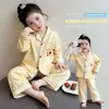 Pijama para Niñas Primavera y Otoño 2026 Nuevo Lindo Niña Pequeña Bebé Algodón Cuadros Ropa de Casa Conjunto de Cárdigan para Niños