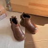Botas de Piel Suave para Niños 2026 Otoño/Invierno Nuevo Estilo Suela Suave Niña Nueva Elegante Botas tipo Martin Botas Cortas de Princesa con Felpa