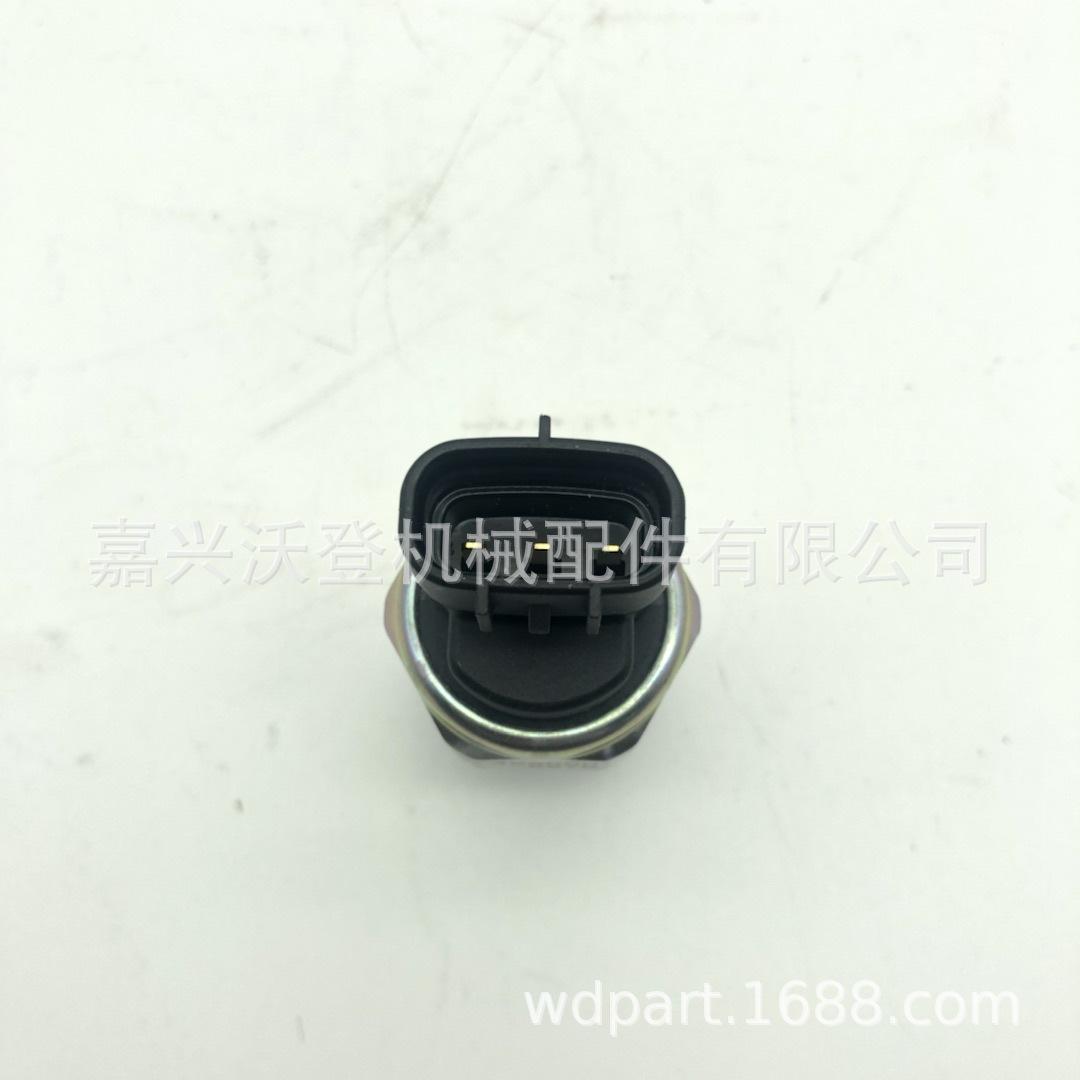 e32b8309-c34e-4f39-b16c-8385b5