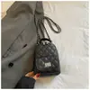 Mochila exquisita, elegante y con estilo, nueva moda primavera 2026, mochila de color liso simple, bolso de un solo hombro cruzado para mujer