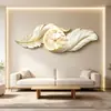 Pintura decorativa moderna de lujo ligero para sala de estar con reloj de plumas, pintura para colgar en la pared del fondo del sofá, pintura montada en la pared con iluminación controlada por sonido