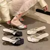 Sandálias de Moda Transparentes de Cristal e Strass Verão 2025 Novo Estilo Sandálias de Salto Alto Fino Sexy de Uma Tira
