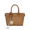 Bolsa de Mão Casual Estilo Coreano para Mulheres 2025 Nova Moda Elegante e Estilosa Bolsa Transversal Texturizada com Design Único Bolsa Sela