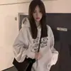 Sudadera con capucha blanca y gris para mujer, nuevo estilo primavera/otoño 2026, popular estilo americano holgado streetwear, top engrosado con forro polar otoño/invierno
