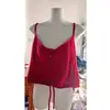 Traje de Alta Gama Reductor de Edad para Mujer en Otoño, Tirantes de Punto con Cintura Ajustada, Conjunto de Dos Piezas con Camiseta Interior y Top de Lunares en Capas
