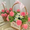 Cesta de Flores de Fresa Flor Retorcida DIY Regalo Hecho a Mano Kit de Materiales de Mano Decoración Creativa de Escritorio Regalo para Mejor Amiga Flores