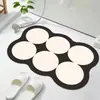 Tapete de Chão de Lama Diatomácea com Estampa de Borboletas e Bolinhas Pretas para Entrada de Casa Banheiro Absorvente de Água Antiderrapante Resistente ao Desgaste