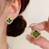 Pendientes Cuadrados de Diamantes Micro-pavimentados de Diseño de Moda de Nicho para Mujer, Exquisitos, Simples, Lujo Accesible, Versátiles y Súper Brillantes Pendientes de Aguja de Plata S925