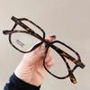 2024 Nuevos Lentes de Montura TR Sin Maquillaje Más Fáciles de Combinar Espejos Planos Hombres y Mujeres Mismo Estilo Montura Gafas Tendencia de Moda Fotografía Callejera