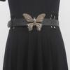 Cinturón de mujer con diseño de mariposa, fino, con hebilla plateada y negra, con diseño decorativo para abrigo, falda, pantalones y chaqueta de plumas, de gran sentido.