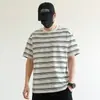 Camiseta a Rayas de Cuello Redondo de Manga Corta de Marca de Moda para Hombre Verano 2025 Holgada Casual Estudiantes Jóvenes Atractiva Versátil de Media Manga