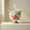 Taza de Cerámica Antigua con Esmalte de Caramelo y Flor de Durazno Pintada a Mano Taza de Té para el Hogar con Pie Alto y Diseño Floral Taza Individual