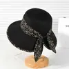 Sombrero de Paja Pequeño con Lazo Floral para Mujer, Sombrero de Paja de Estilo Pastoral de Verano, Hace que la Cara Parezca Más Pequeña, Sombrero de Sol para Protección Solar al Aire Libre