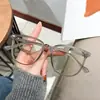 Gafas de marco cuadrado grande estilo Ins de celebridad de Internet con patillas de clavo de arroz y lente plana anti-luz azul potencia para miopía se pueden graduar lote de fábrica marco cuadrado geométrico