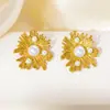 Nuevos Pendientes de Acero Inoxidable Pendientes de Flor Hueca con Perlas Pendientes de Lujo Ligero de Gama Alta Pendientes para Mujer de Acero de Titanio que No se Desvanecen