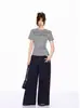 Camiseta Sexy Americana Cinza Gola Redonda Ombro Direito Manga Curta para Mulheres Verão High-End Efeito Emagrecedor Top Manga Curta
